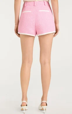 Contrast Auden Short