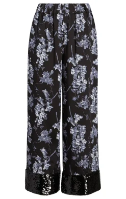 Phoebe Pant